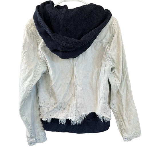 FREE PEOPLE Women’s Hooded Denim Distressed Jacket Doble Weave Size large - Picture 3 of 8